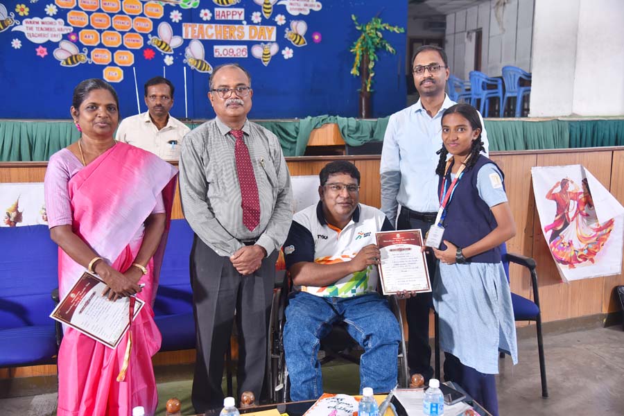 gallery grid image